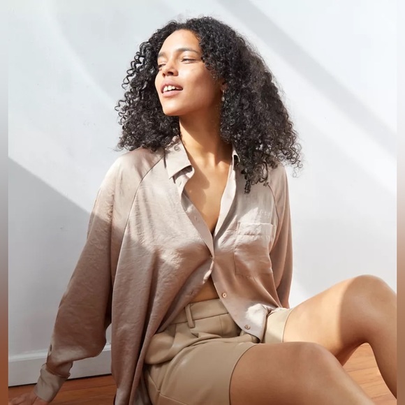 Aritzia Wilfred Relaxed Button Up - Size S - Picture 3 of 10